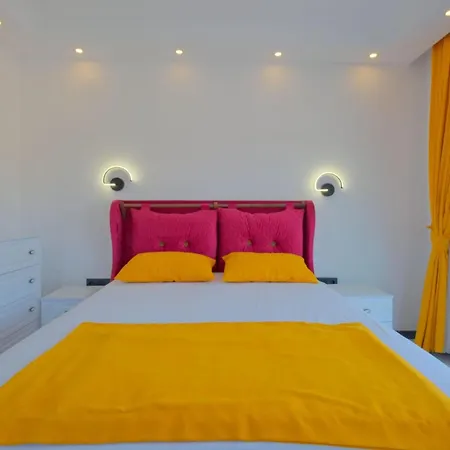 Mera 1 Villa *